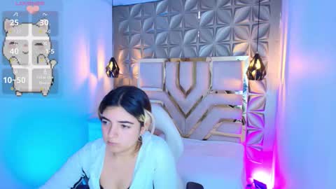    online show from October 1, 7:20 pm