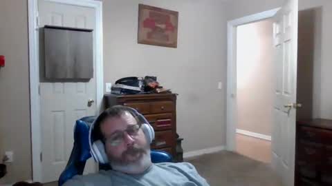 Snapshot of mercer1977 chatting on December 1, 2:55 pm mercer1977 online show from December 1, 2:55 pm