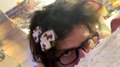 gurlnips online show from December 27, 3:59 pm