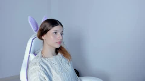 Snapshot of meridacute_ chatting on December 19, 11:12 pm meridacute_ online show from December 19, 11:12 pm