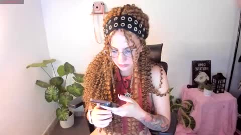 Snapshot of meridaxbrave_ chatting on November 11, 2:55 am laura 3 i am independent model online show from November 11, 2:55 am