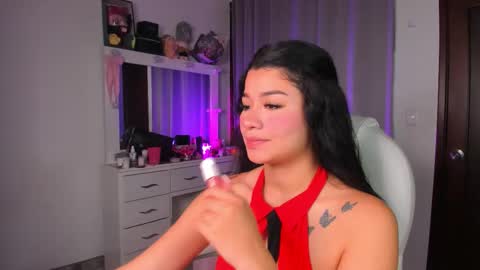 Snapshot of merlia_model chatting on December 1, 2:05 am instagram fernandatoloza01 online show from December 1, 2:05 am