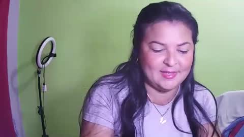 Snapshot of merlis0x chatting on November 3, 10:53 pm merlis0x online show from November 3, 10:53 pm