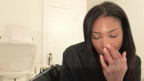 Snapshot of meruboo chatting on December 15, 2:05 am meruboo online show from December 15, 2:05 am