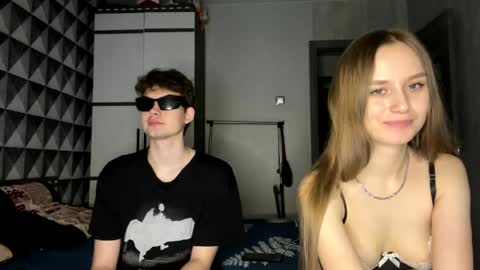 Johnny and Hailey online show from April 3, 8:51 pm