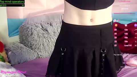 Snapshot of mesmerized_mowo chatting on September 12, 10:10 pm mesmerized_mowo online show from September 12, 10:10 pm