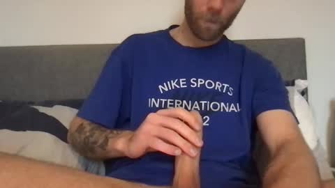 Snapshot of messageme11 chatting on December 17, 1:05 pm messageme11 online show from December 17, 1:05 pm