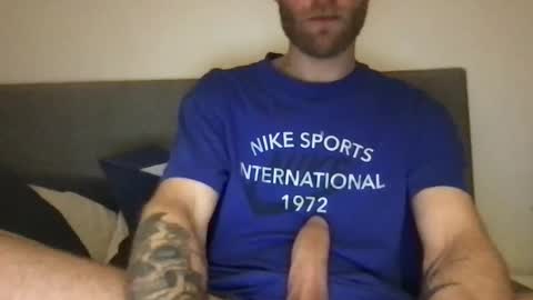 Snapshot of messageme11 chatting on January 27, 10:27 pm messageme11 online show from January 27, 10:27 pm