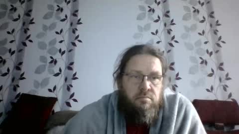 Snapshot of metallbuddy chatting on December 19, 9:51 am ask me online show from December 19, 9:51 am