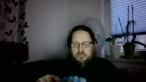 Snapshot of metallbuddy chatting on January 1, 3:35 pm ask me online show from January 1, 3:35 pm