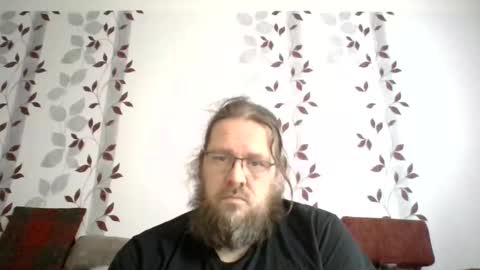 Snapshot of metallbuddy chatting on January 2, 10:05 am ask me online show from January 2, 10:05 am