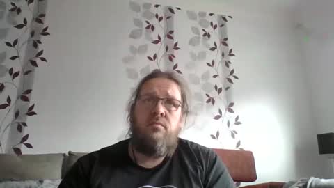 Snapshot of metallbuddy chatting on January 19, 11:12 am ask me online show from January 19, 11:12 am