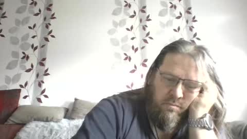 Snapshot of metallbuddy chatting on January 31, 11:03 am ask me online show from January 31, 11:03 am