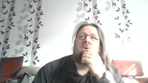 Snapshot of metallbuddy chatting on February 2, 9:40 am ask me online show from February 2, 9:40 am