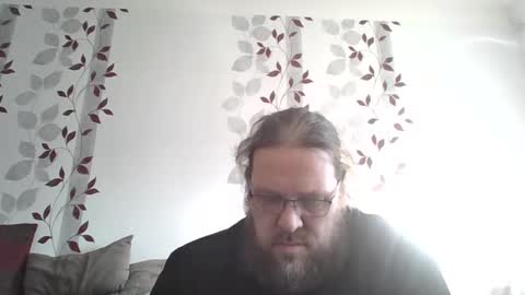 Snapshot of metallbuddy chatting on February 3, 8:57 am ask me online show from February 3, 8:57 am