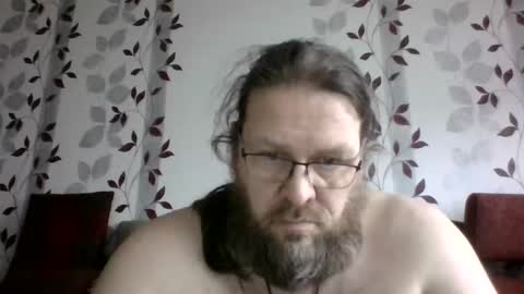 Snapshot of metallbuddy chatting on February 10, 11:04 am ask me online show from February 10, 11:04 am