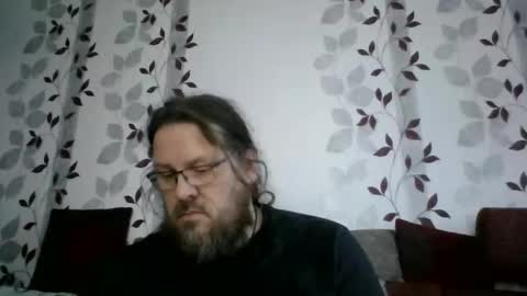 Snapshot of metallbuddy chatting on February 11, 7:02 am ask me online show from February 11, 7:02 am