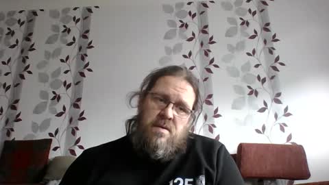 Snapshot of metallbuddy chatting on February 16, 1:27 pm ask me online show from February 16, 1:27 pm