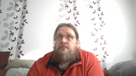 Snapshot of metallbuddy chatting on February 19, 8:33 am ask me online show from February 19, 8:33 am