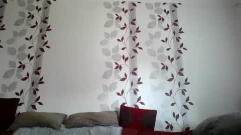 Snapshot of metallbuddy chatting on February 19, 11:49 am ask me online show from February 19, 11:49 am