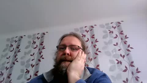 Snapshot of metallbuddy chatting on March 7, 7:52 am ask me online show from March 7, 7:52 am