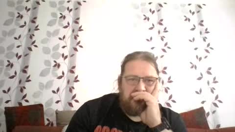 Snapshot of metallbuddy chatting on November 2, 11:34 am ask me online show from November 2, 11:34 am