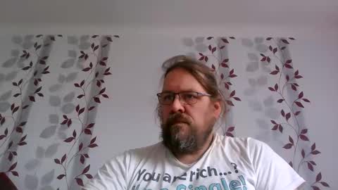 Snapshot of metallbuddy chatting on November 8, 10:15 am ask me online show from November 8, 10:15 am