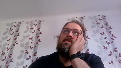 Snapshot of metallbuddy chatting on November 23, 12:27 pm ask me online show from November 23, 12:27 pm