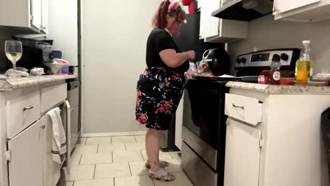 Mommy Jaxx online show from December 7, 11:34 pm