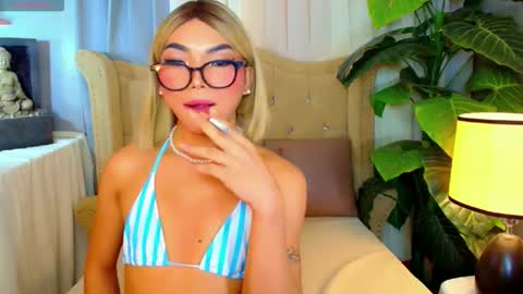 Snapshot of metawinathan chatting on September 27, 11:15 am myka online show from September 27, 11:15 am