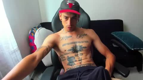 Snapshot of methodicxxx chatting on February 15, 6:55 pm xxxxxxxxxmethodicxxxxxxxxx online show from February 15, 6:55 pm