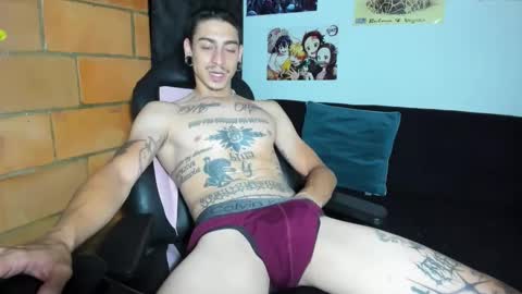 Snapshot of methodicxxx chatting on February 23, 1:35 am xxxxxxxxxmethodicxxxxxxxxx online show from February 23, 1:35 am