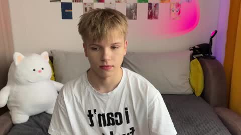 Arthur online show from April 14, 3:40 pm