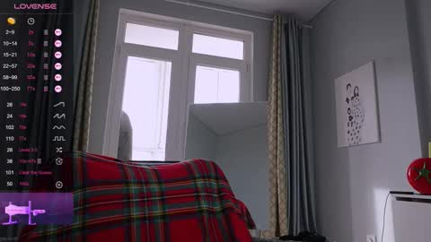 Stella online show from October 12, 6:45 am