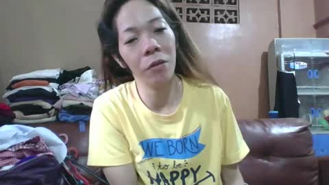 Snapshot of mfccalax33 chatting on December 3, 2:03 am i e h c i R online show from December 3, 2:03 am