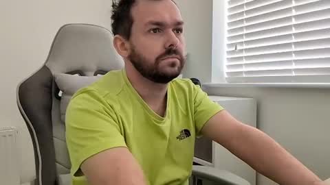 Snapshot of mg_of chatting on February 26, 12:36 pm mg-of online show from February 26, 12:36 pm