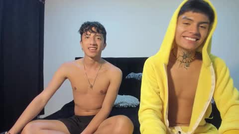 Snapshot of mhatias_ chatting on September 18, 2:02 am MATHIAS online show from September 18, 2:02 am