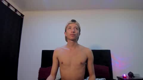 Snapshot of mhatias_ chatting on November 26, 7:09 am MATHIAS online show from November 26, 7:09 am