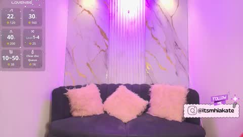 Mhia Kate online show from November 26, 12:06 pm