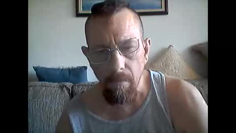 mhitch924 online show from March 25, 5:19 pm