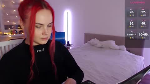 Snapshot of mi_cherry chatting on January 3, 11:23 pm Alice online show from January 3, 11:23 pm