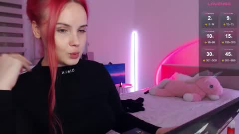 Snapshot of mi_cherry chatting on February 19, 1:08 am Alice online show from February 19, 1:08 am