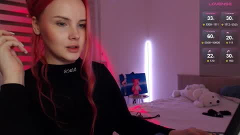 Snapshot of mi_cherry chatting on February 26, 2:37 am Alice online show from February 26, 2:37 am