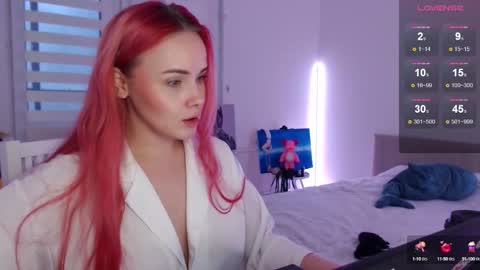 Snapshot of mi_cherry chatting on March 1, 4:58 am Alice online show from March 1, 4:58 am