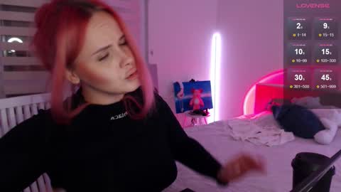 Snapshot of mi_cherry chatting on March 3, 9:59 pm Alice online show from March 3, 9:59 pm