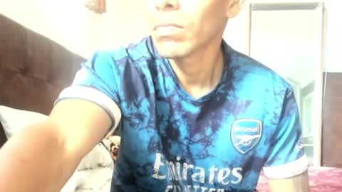 Snapshot of mi_gerald chatting on October 18, 3:46 pm mi_gerald online show from October 18, 3:46 pm