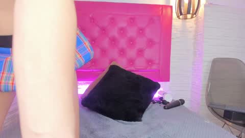 Mia Blonde online show from January 15, 7:01 pm