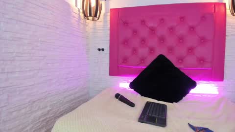 Mia Blonde online show from January 29, 2:19 am