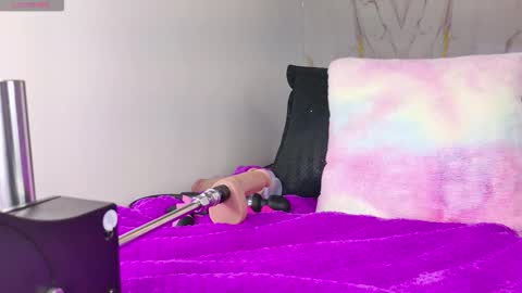 Mia Blonde online show from October 26, 8:15 pm