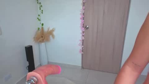 Snapshot of mia_adams66 chatting on November 2, 10:23 pm Mia adams online show from November 2, 10:23 pm